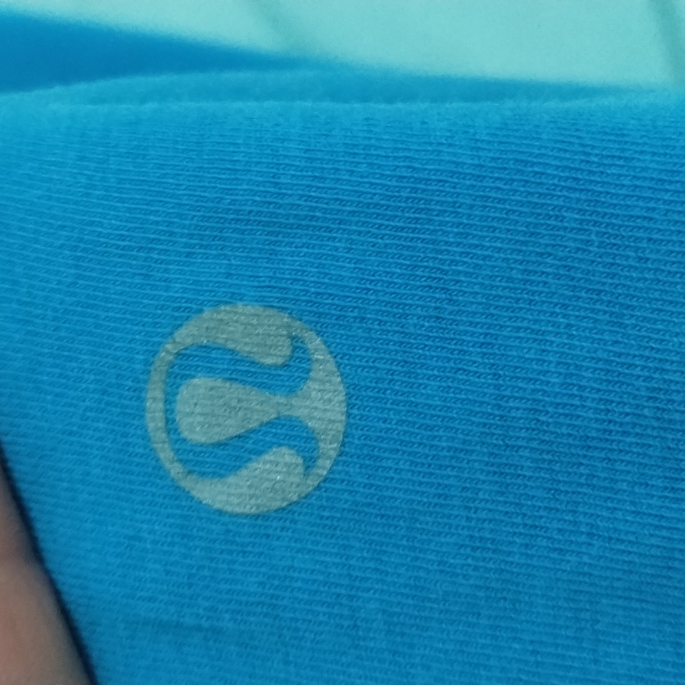 Bundle of 6 Lululemon lightweight cotton shirts - Picture 6 of 14